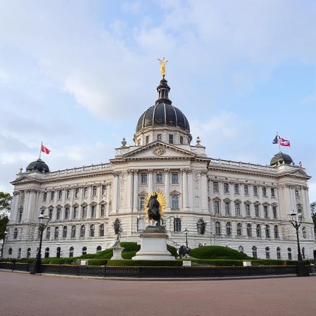 Royal Palaces